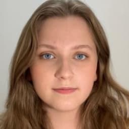 Headshot photo for Sarah Vincent