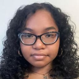 Headshot photo for Adrianna Minor
