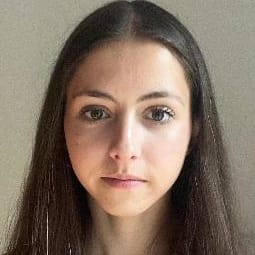 Headshot photo for Helena Bart