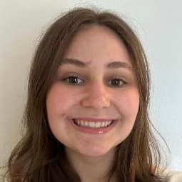Headshot photo for Olivia Sekel