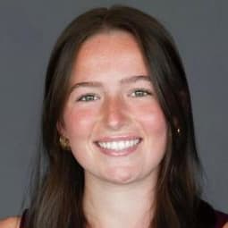 Headshot photo for Ellie Peterson