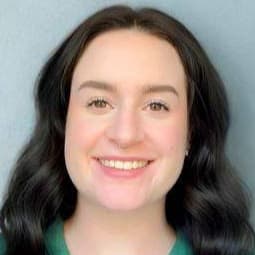 Headshot photo for Alayna Graves